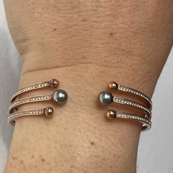 Michael Kors rose gold clear pave rhinestone, faux gray pearl cuff bracelet OS - Picture 1 of 8